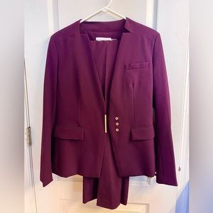 Calvin Klein “Modern Fit” Suit Set, size 4